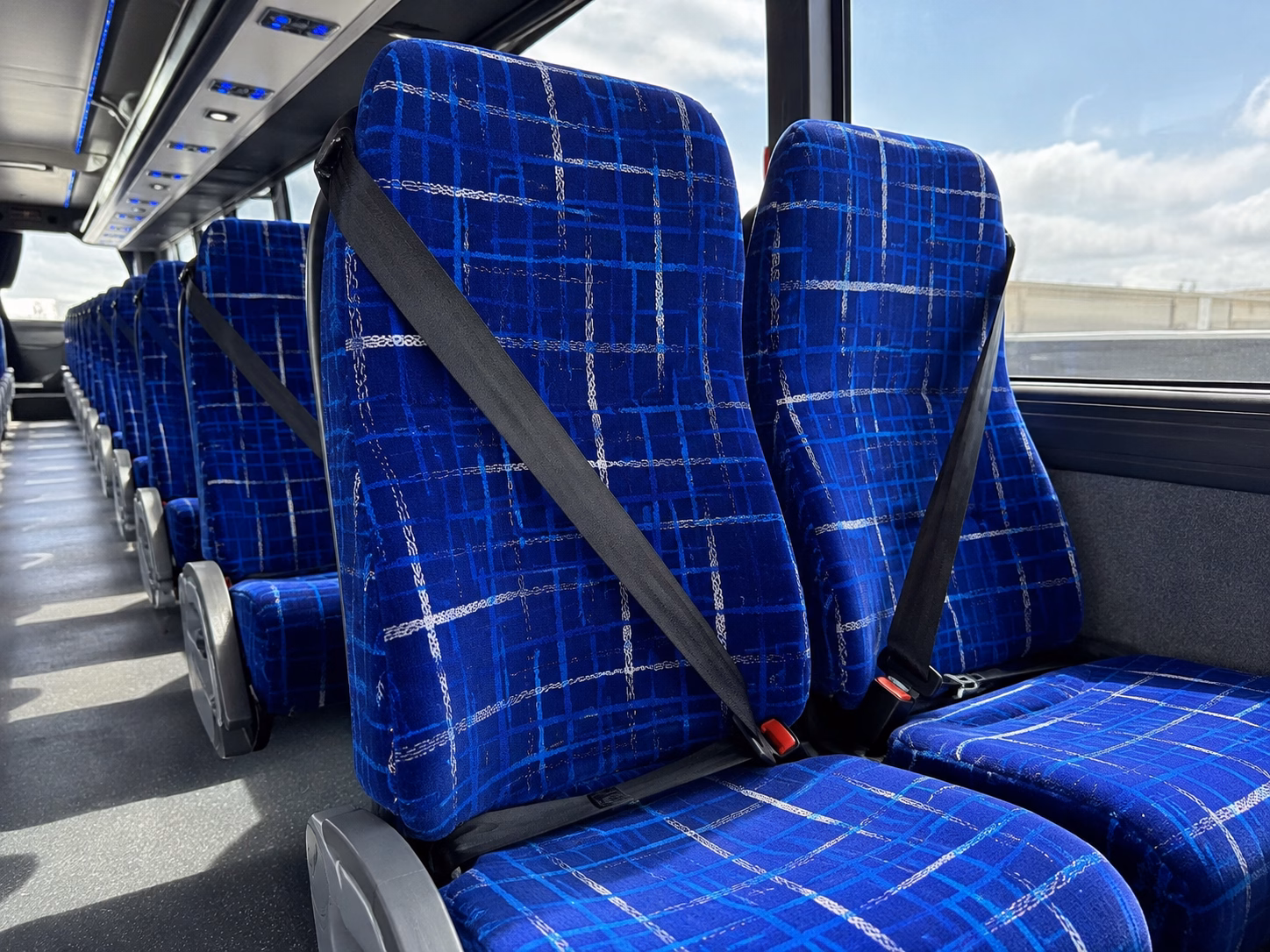 motorcoach trips from eagan to chicago milwaukee and the midwest